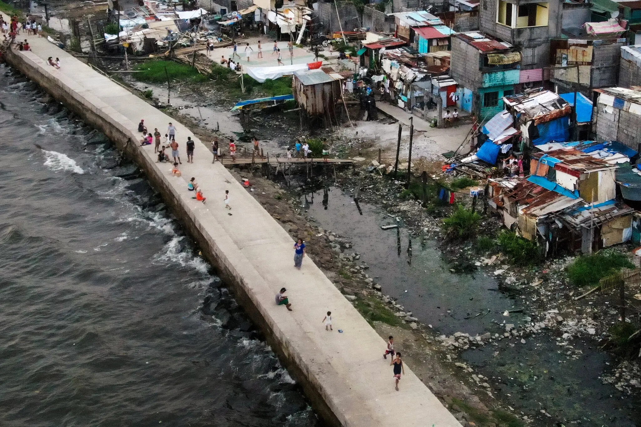 seawall construction manila