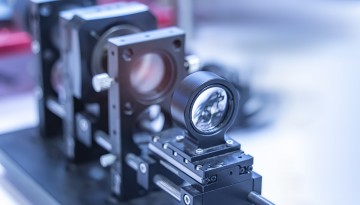Laser focusing equipment